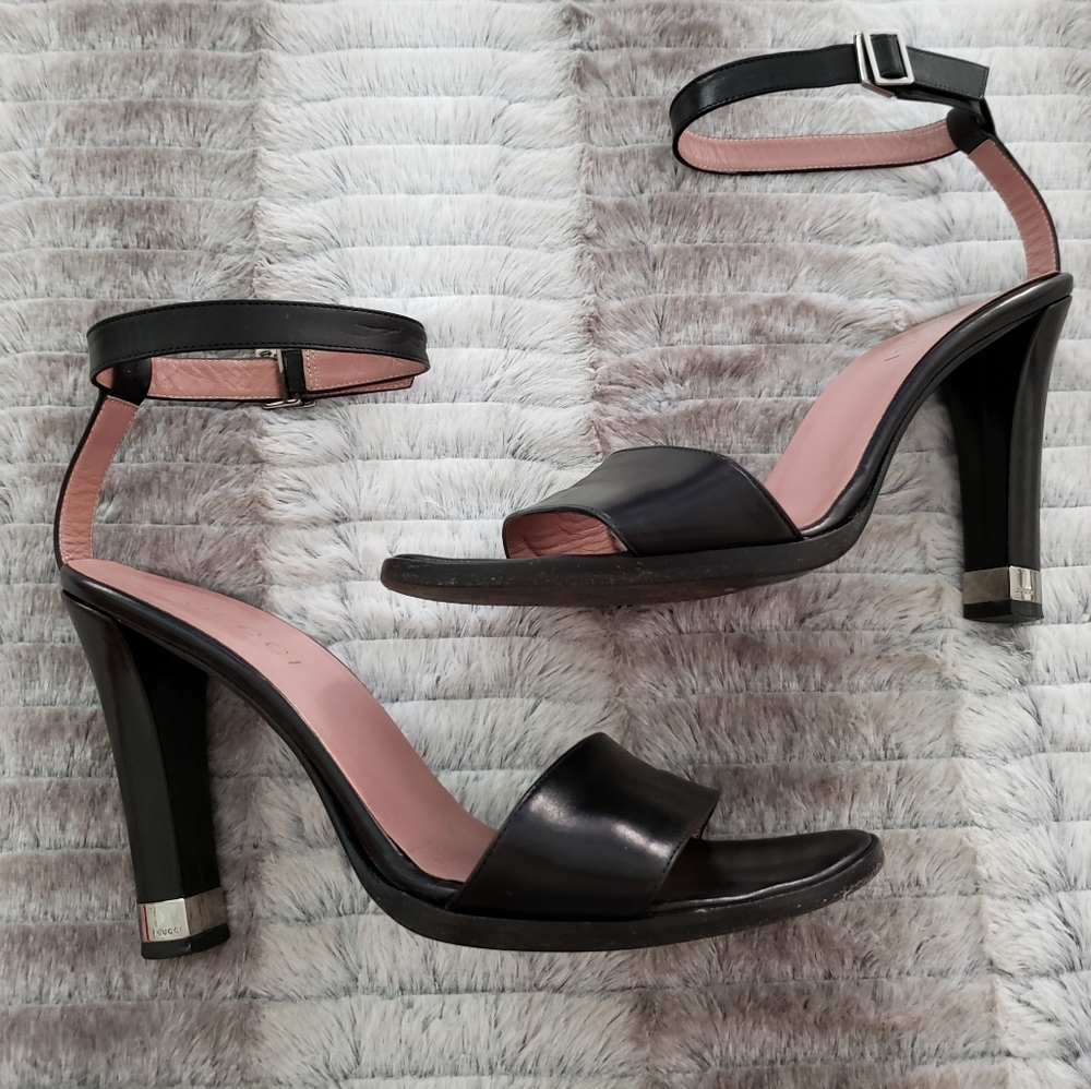 Gucci black calf skin leather 4.5 inch heels rare vintage timeless